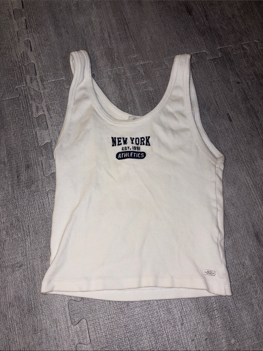 Pull&Bear White Ribbed Tank Top with Navy Logo